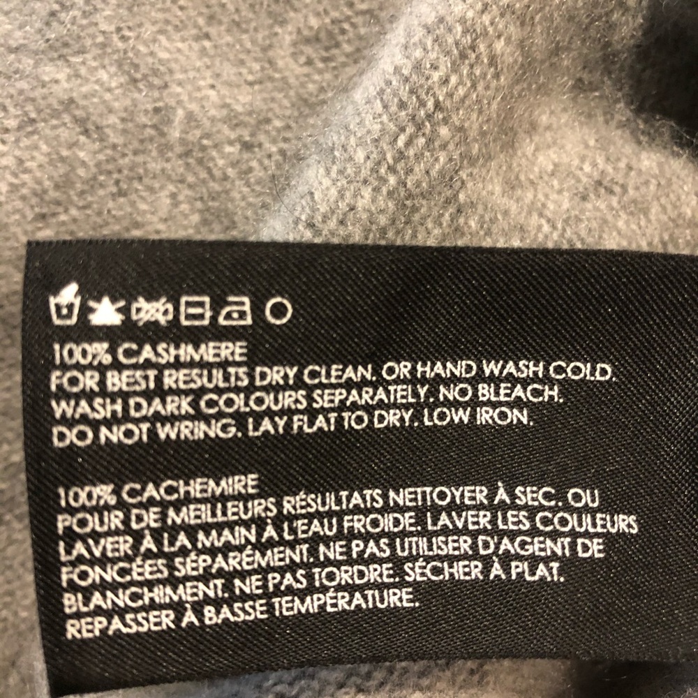 Club Monaco Grey Cashmere Cropped Sweater - Picture 4 of 4